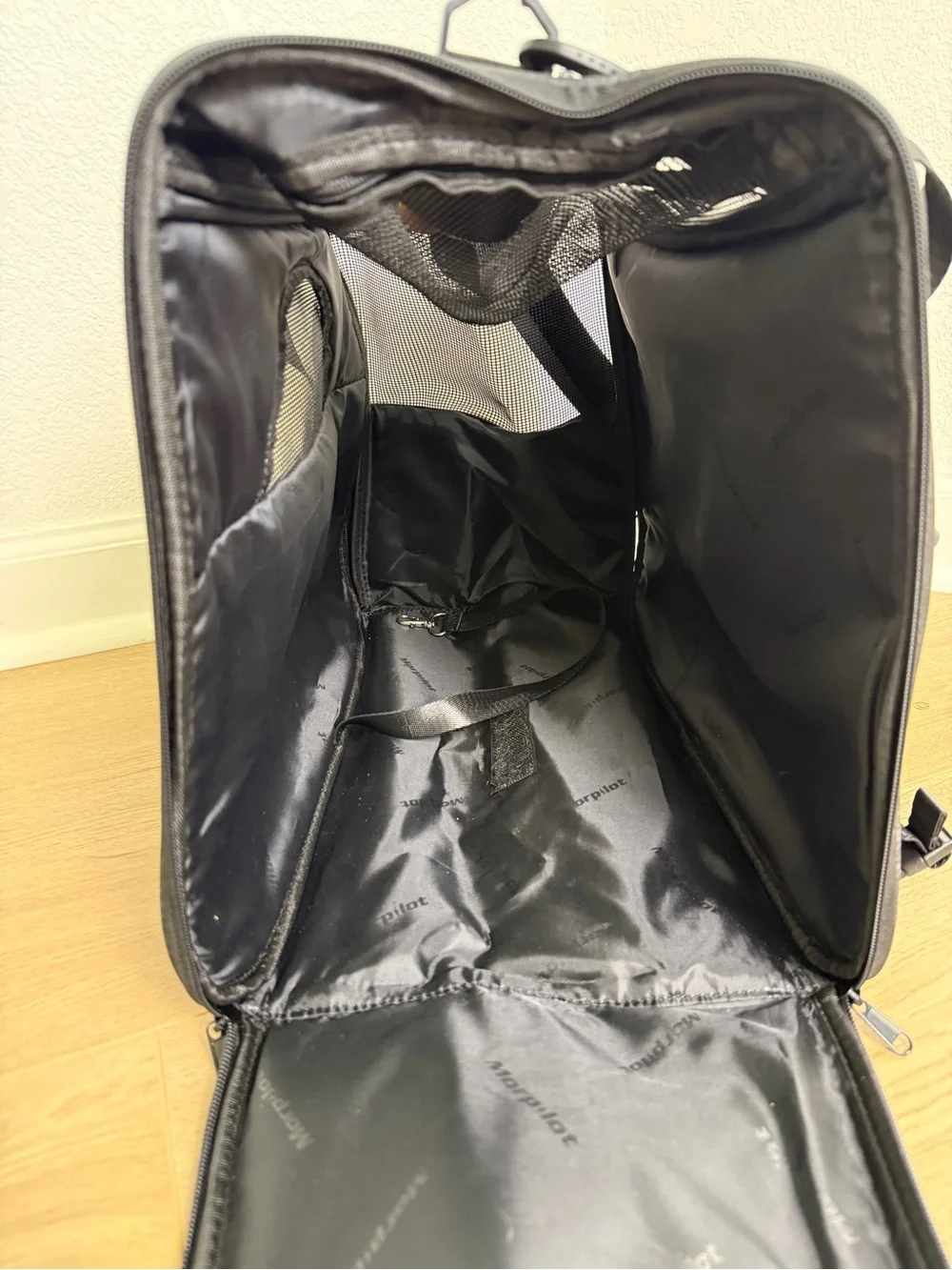 Cat or small dog travel carrier bag